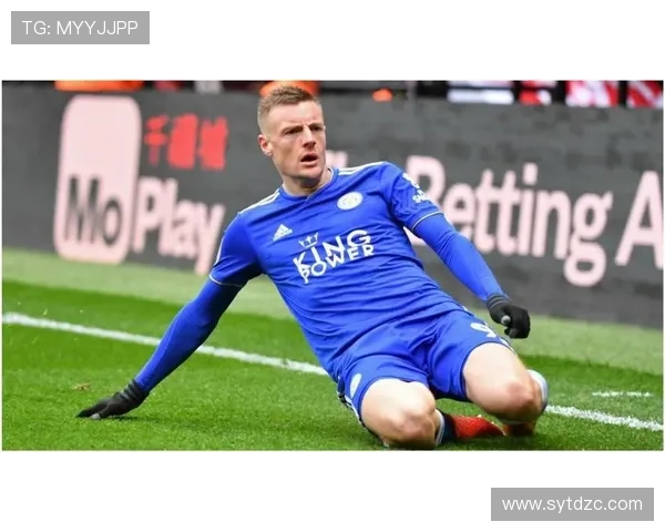 前锋球衣背后的故事足球明星如何塑造他们的传奇形象