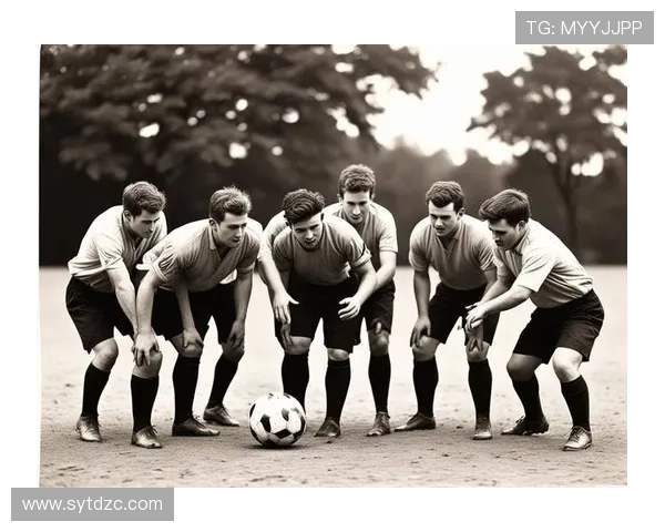 杭州足球队进攻体系解析:战术创新与团队协作的完美结合 杭州足球队进攻体系解析:战术创新与团队协作的完美结合